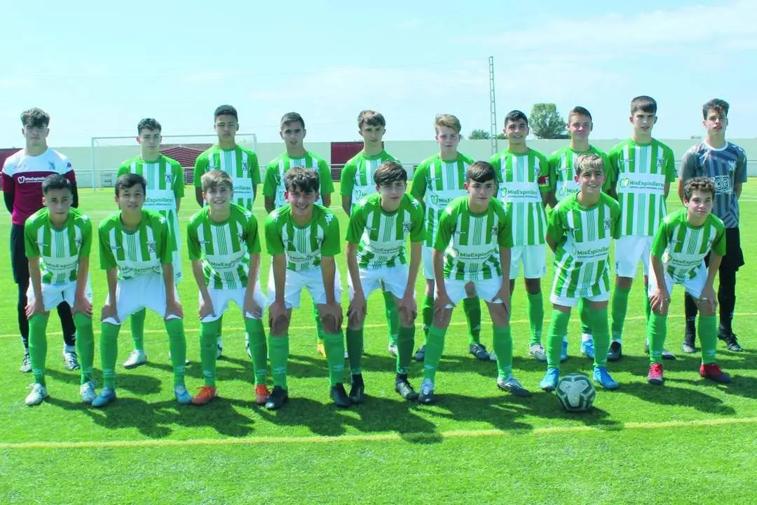 Los jugadores que formaron parte de la convocatoria del equipo infantil A del Atl&eacute;tico Sanluque&ntilde;o - Ra&uacute;l J. Bustillos