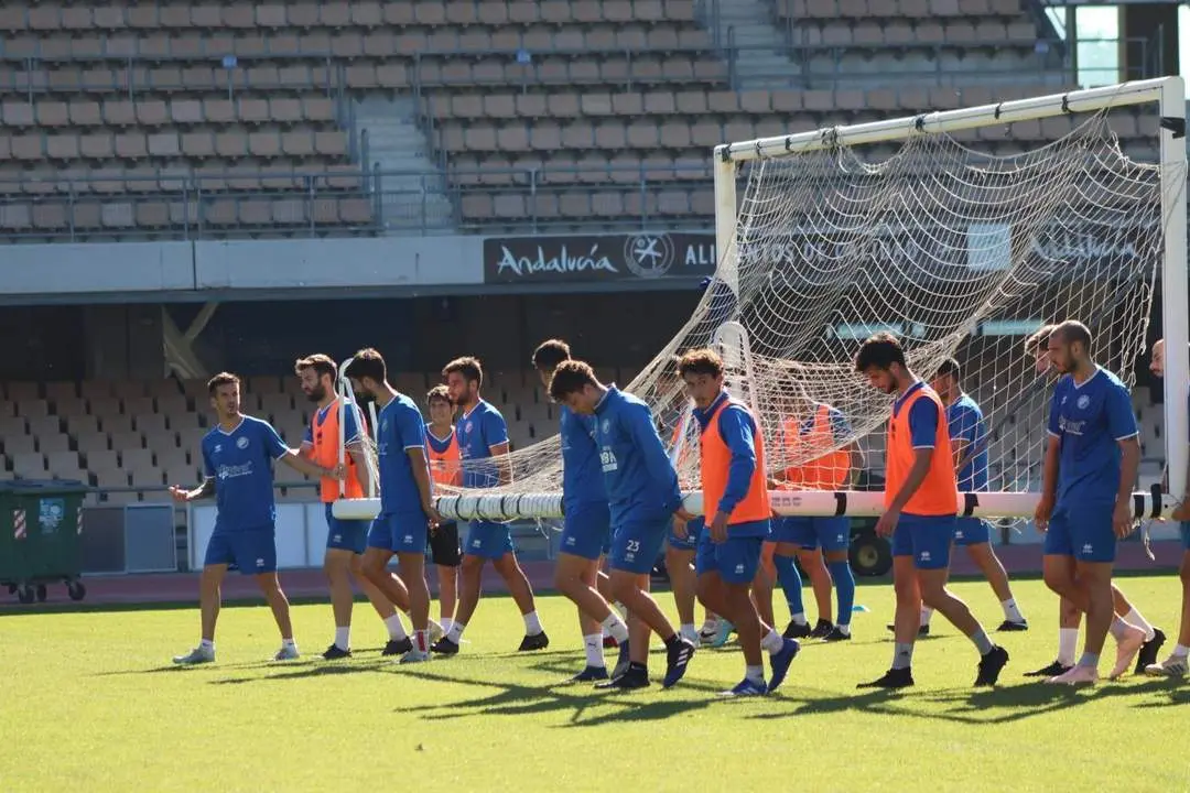 Imagen de un entrenamiento, esta temporada, del Xerez DFC. - xerezdfc.com