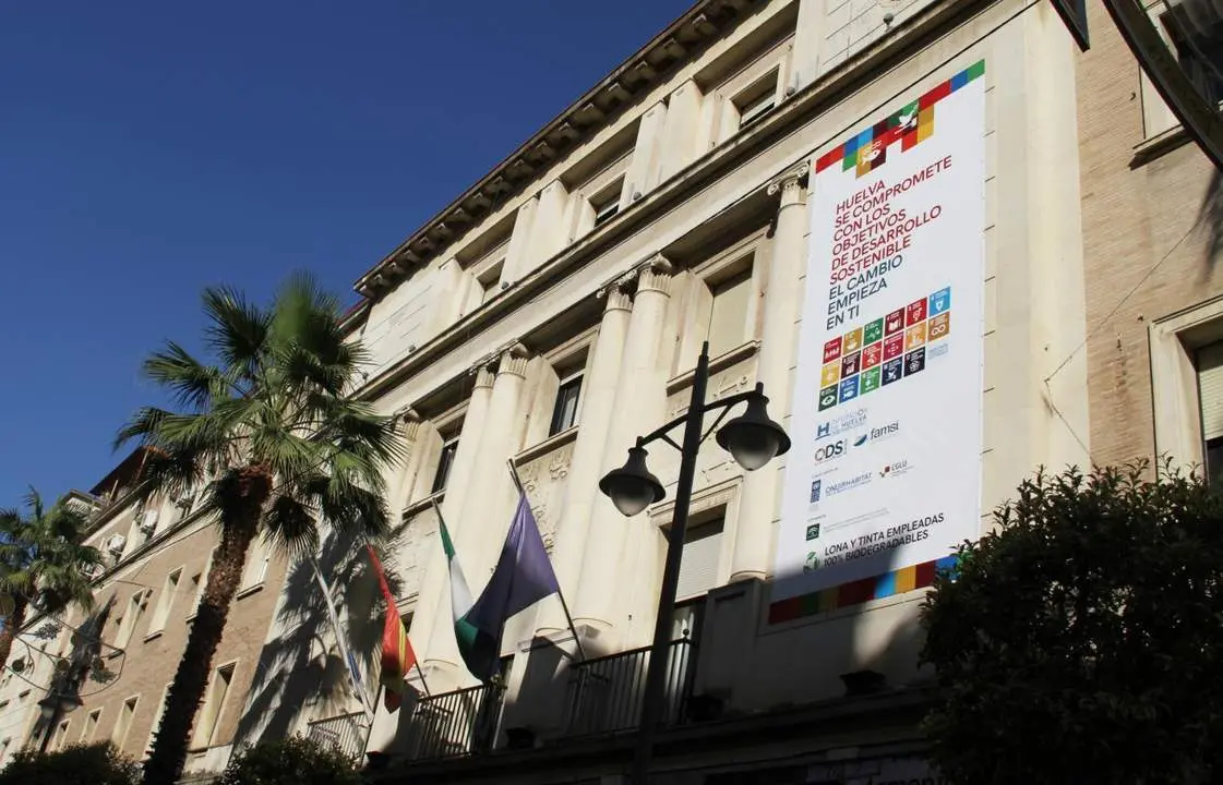 Edificio de la Diputaci&oacute;n de Huelva. - VH