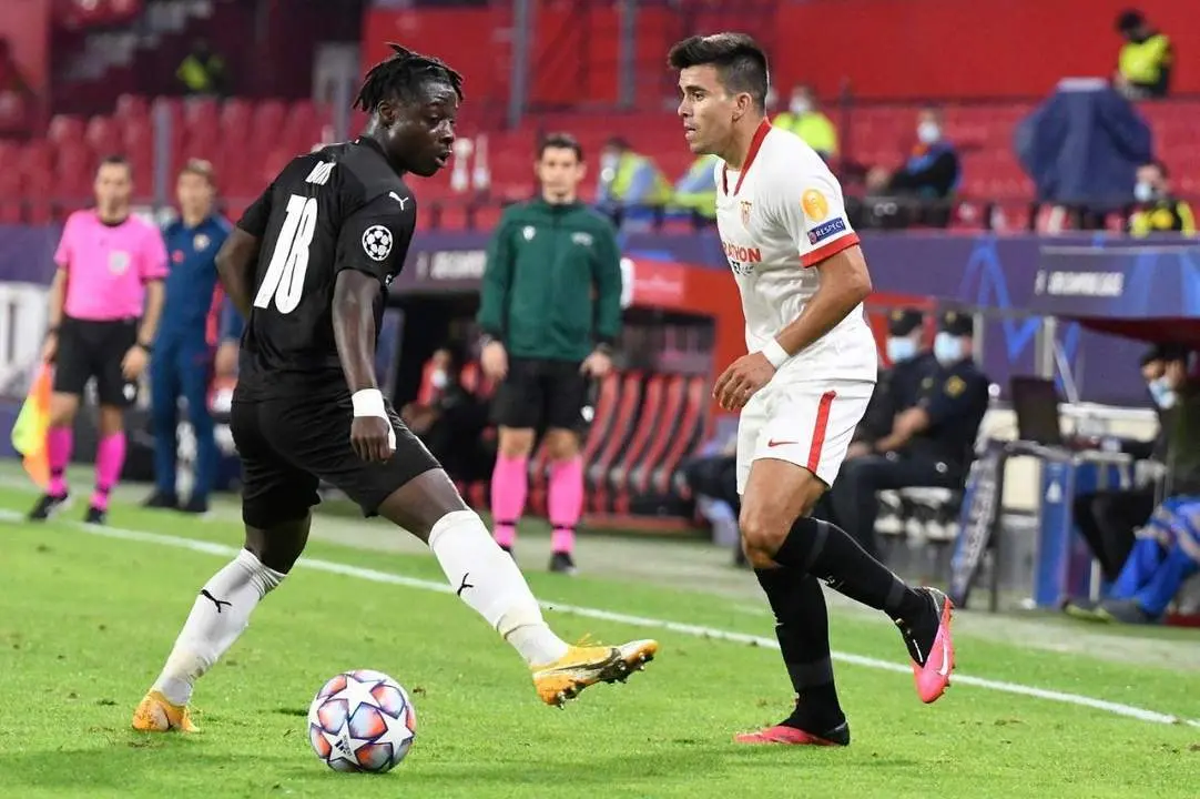 Acu&ntilde;a en el duelo de Champions. - sfc
