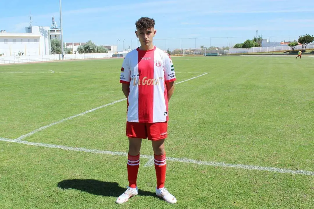 El cadete Pablo Vargas debut&oacute; en el primer equipo de la Juventud Sanluque&ntilde;a - Ra&uacute;l J. Bustillos