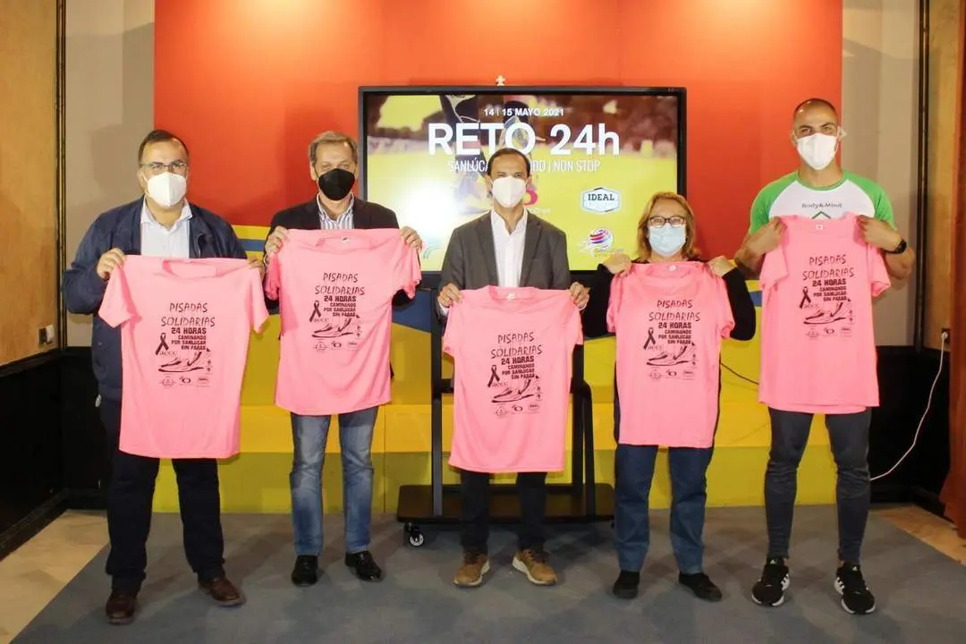 David Salazar, Javier Porr&uacute;a, V&iacute;ctor Mora, Mercedes Hidalgo y Abel Mansilla - Ra&uacute;l J. Bustillos