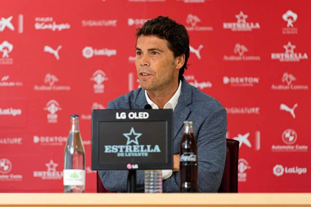 Joan Francesc Ferrer Sicilia 'Rubi', entrenador del Almer&iacute;a. - EFE