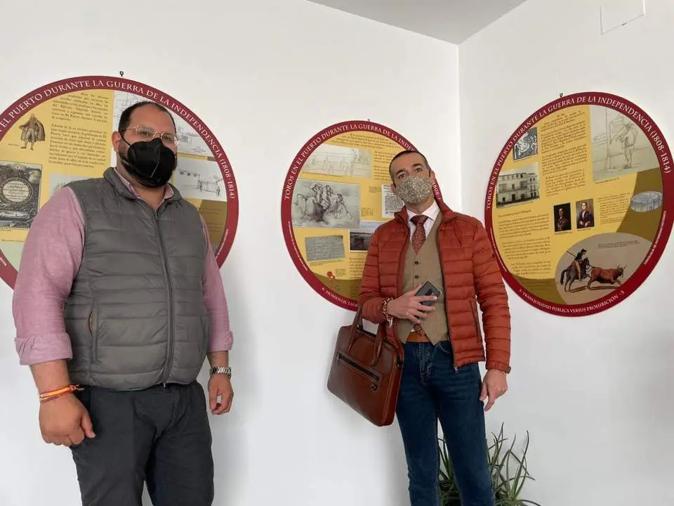 INAUGURACI&Oacute;N EXPOSICI&Oacute;N TOROS EN EL PUERTO EN LA GUERRA DE LA INDEPENDENCIA. - Viva