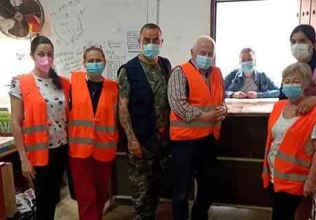 Parte de los voluntarios de la Asociaci&oacute;n Lagunillas-Centro. - Curro L&oacute;pez