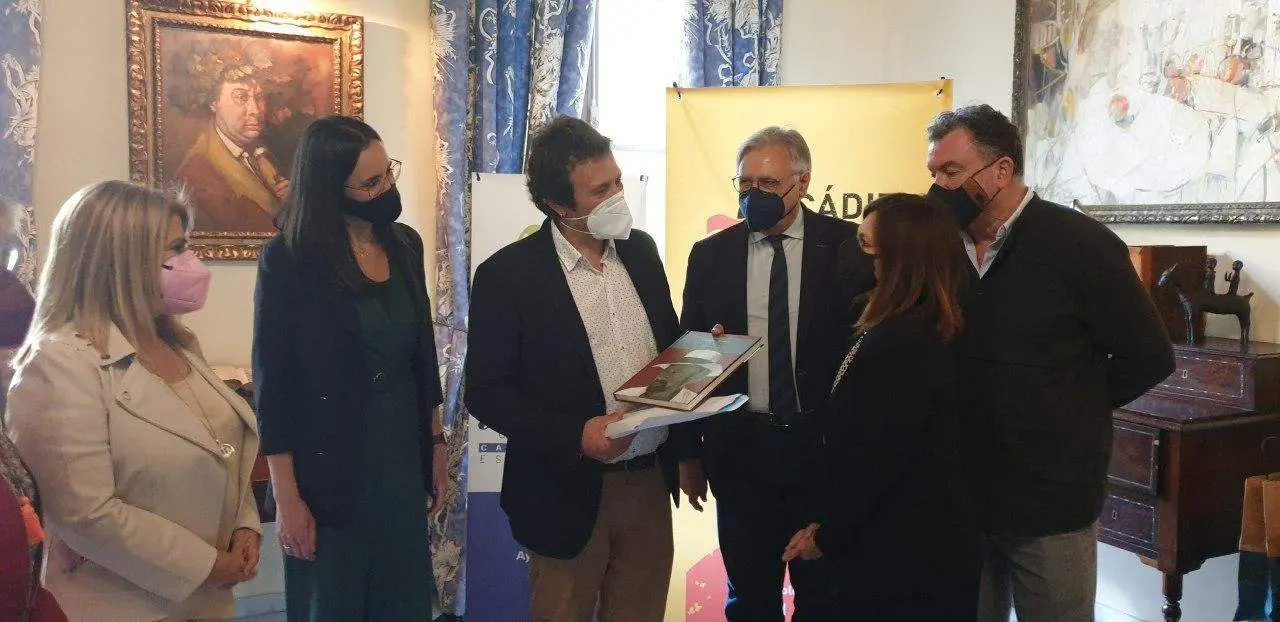 La Fundaci&oacute;n Caballero Bonald apoya a C&aacute;diz. - Ayto. C&aacute;diz