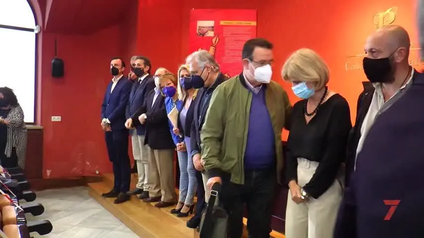 Jerez guarda un minuto de silencio por el fallecimiento de Jos&eacute; Manuel Caballero Bonald