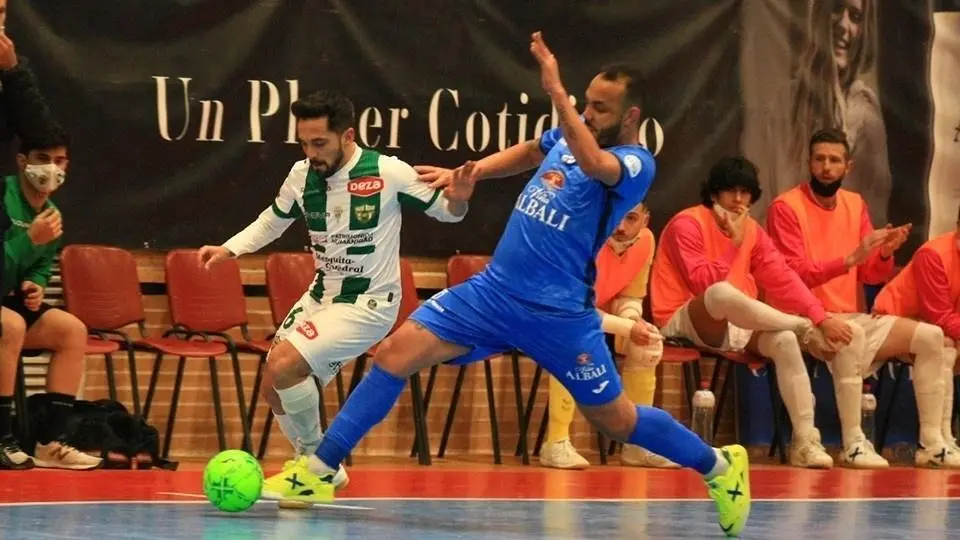 Imagen del partido de ida en el Pabell&oacute;n Virgen de la Cabeza - | Vi&ntilde;a Albali Valdepe&ntilde;as