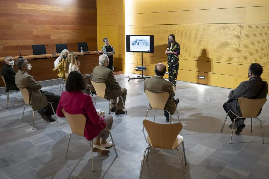 Reuni&oacute;n con la Academia de San Romualdo. - 