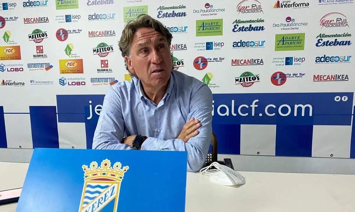 Esteban Vigo, durante la rueda de prensa de este mi&eacute;rcoles en La Juventud. - Cristo Garc&iacute;a