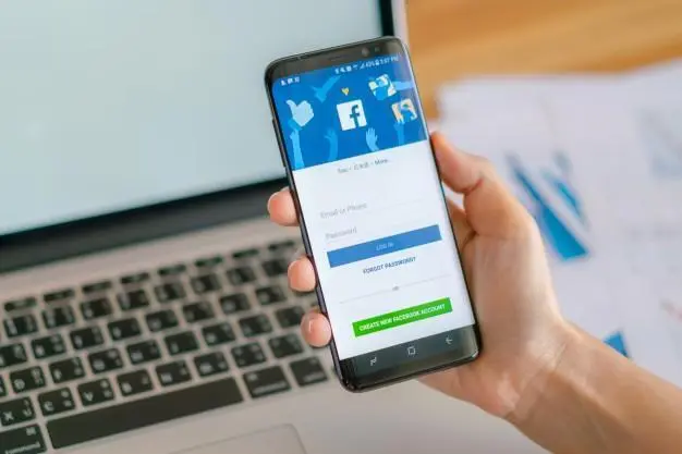 Facebook. - AI