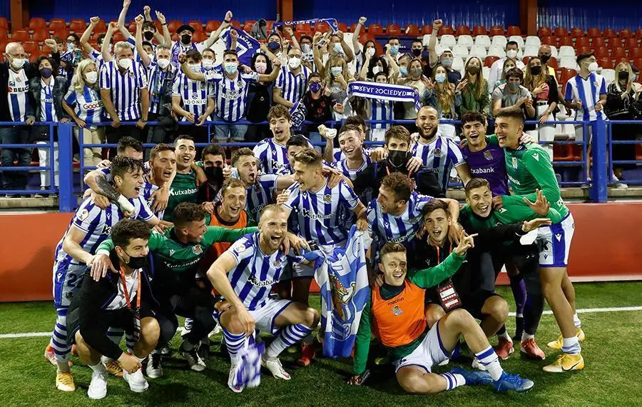 La Real Sociedad B celebra su clasificaci&oacute;n. - RFEF