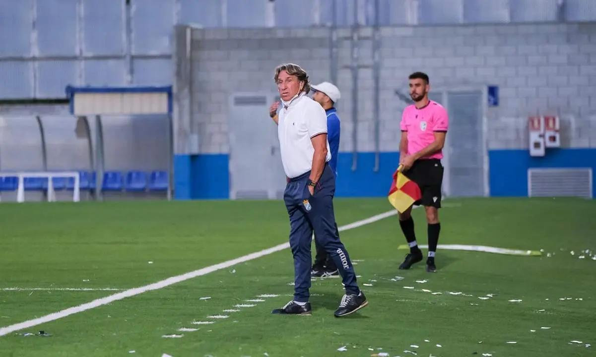 Esteban Vigo, en el Estadio Ciudad de Lucena. - Cristo Garc&iacute;a