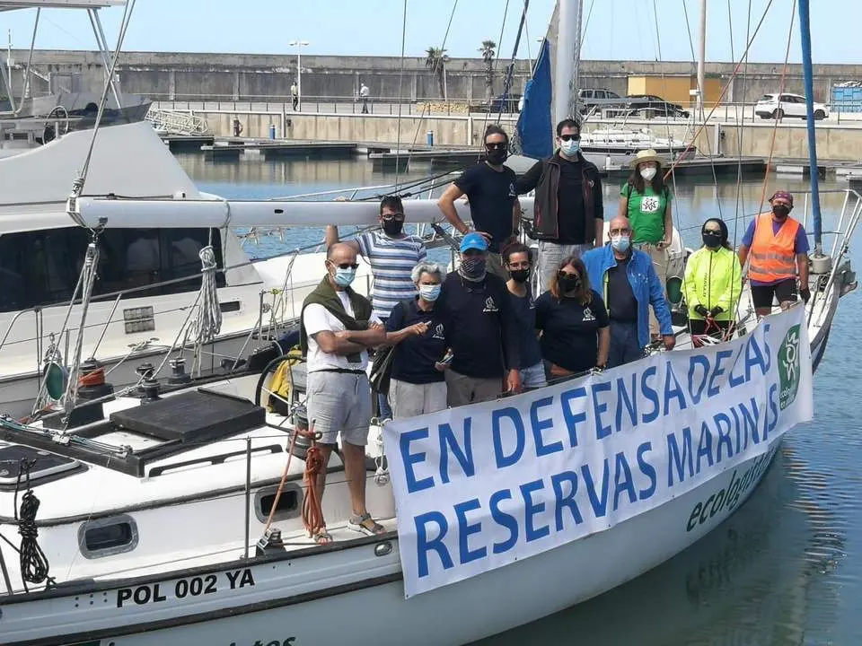 Concentraci&oacute;n en el puerto deportivo de Barbate. - Barriento