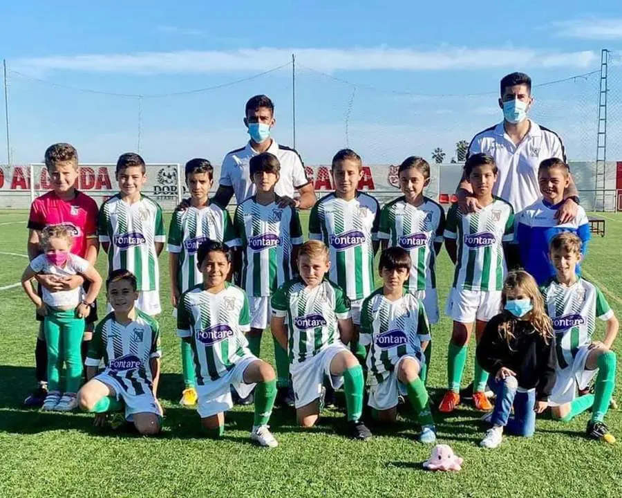 El equipo benjam&iacute;n A del Atl&eacute;tico Sanluque&ntilde;o, brillante campe&oacute;n de Liga - ASCF