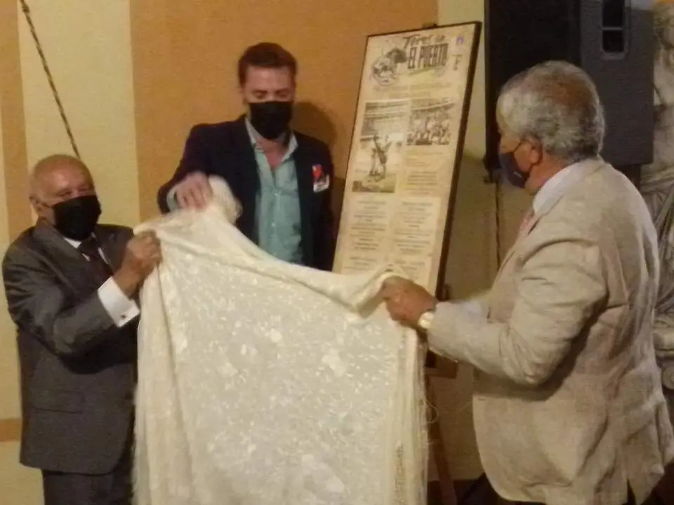 PRESENTACI&Oacute;N ACTOS ALTERNATIVA GALLOSO. - L.&Aacute;.&Iacute;