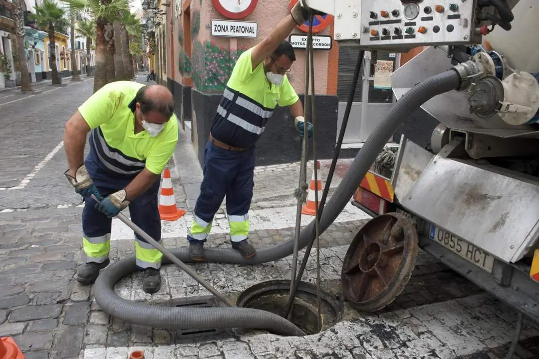 Trabajos de saneamiento de Aguas de C&aacute;diz. - 