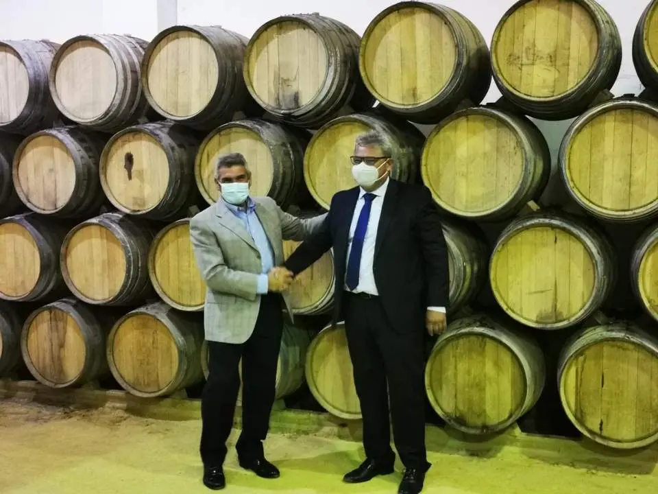 Uni&oacute;n de dos cooperativas. - VH