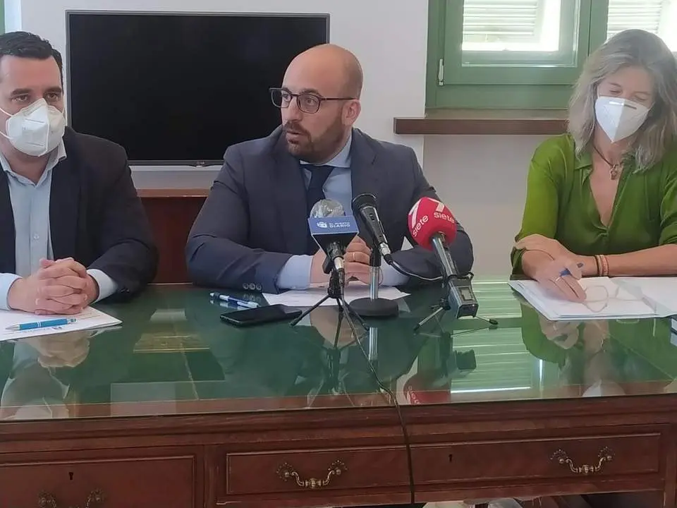 Curro Mart&iacute;nez, Germ&aacute;n Beardo y Danuxia Enciso. - Samuel Puerto