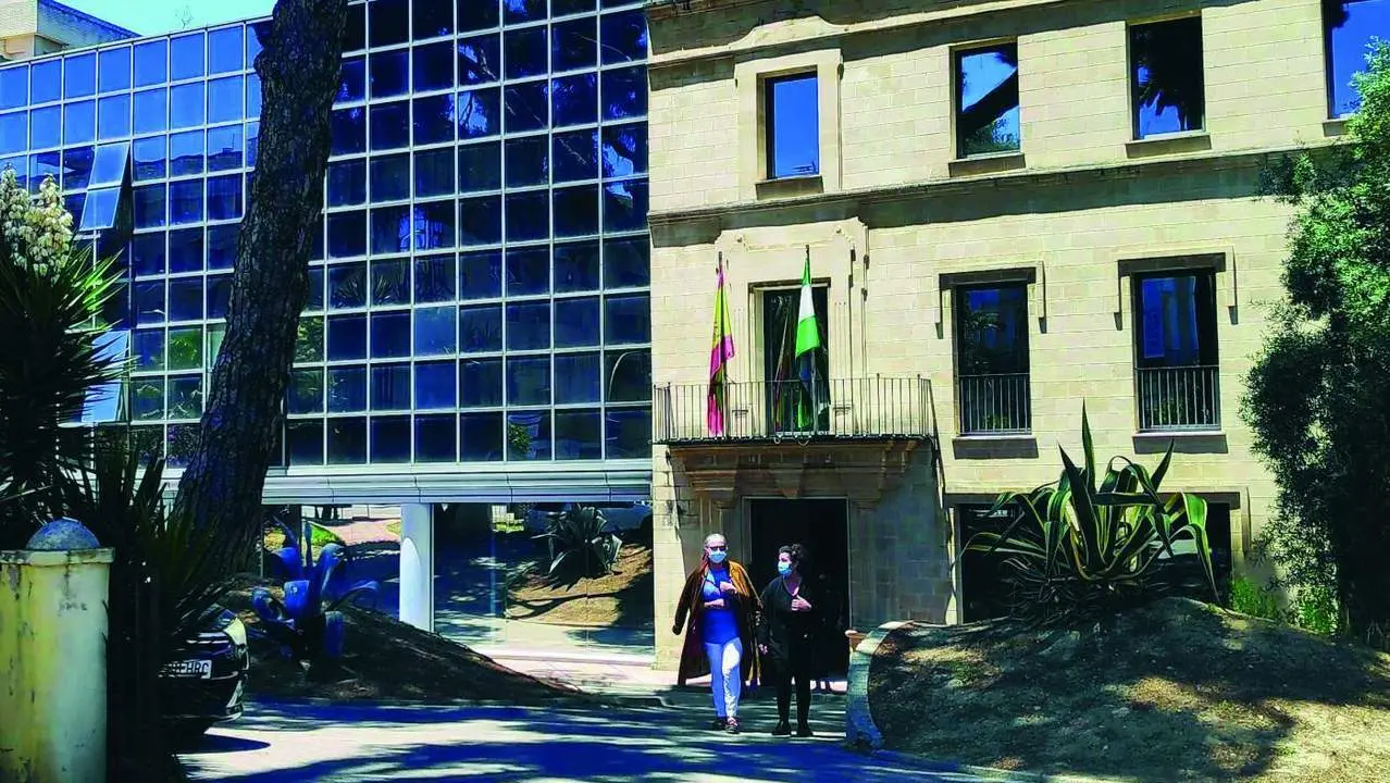 El edificio de la Audiencia Provincial de C&aacute;diz de la avenida &Aacute;lvaro Domecq.  - Oliverio Ruiz