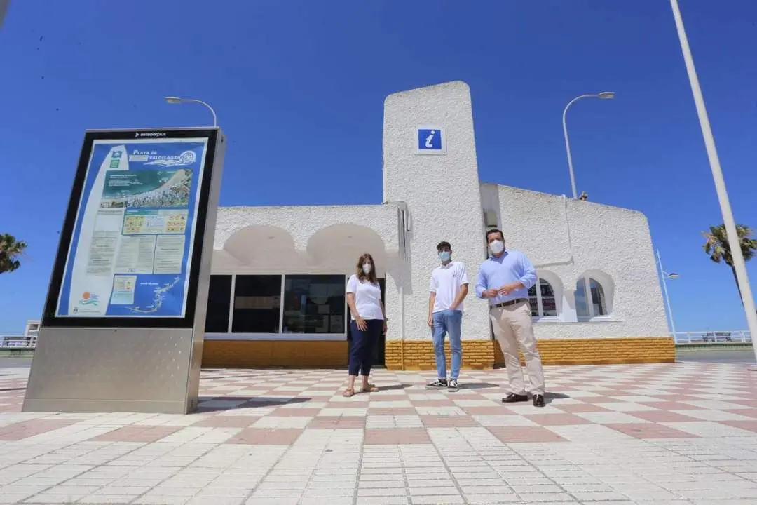 oficina de turismo de valdealagrana. - viva