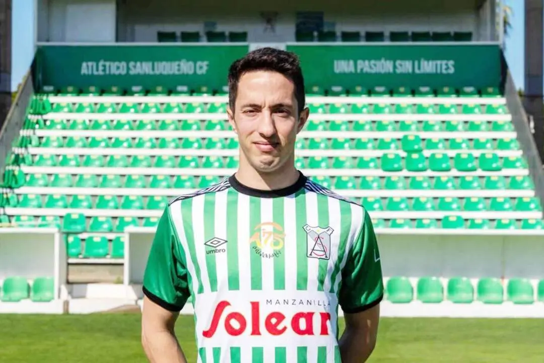 Javi Duro ya conoce el que sera su nuevo estadio - ASCF