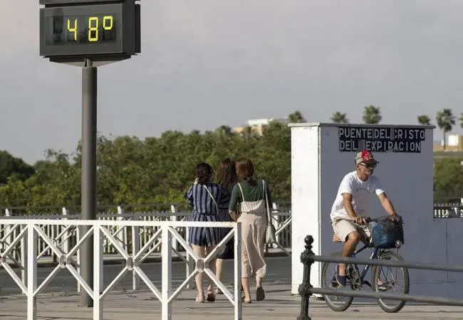 Las olas de calor y m&aacute;s intensas se han multiplicado con el cambio clim&aacute;tico. - Archivo