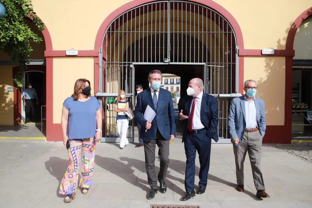 Reuni&oacute;n entre el Ayuntamiento de Sevilla y la Diputaci&oacute;n. - CM