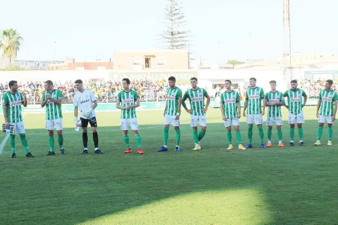 Once inicial que present&oacute; el Atl&eacute;tico Sanluque&ntilde;o ante el C&aacute;diz en el primer amistoso de la pretemporada - Ra&uacute;l J. Bustillos