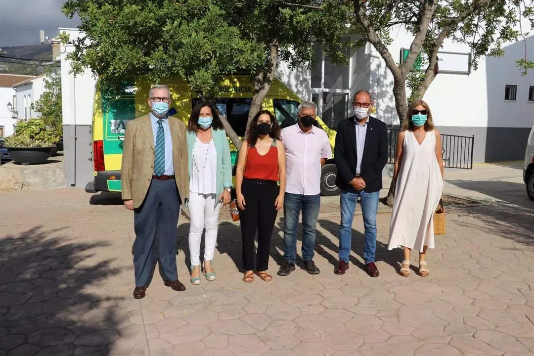 Visita a las nuevas instalaciones sanitarias en El Burgo. - Junta de Andaluc&iacute;a