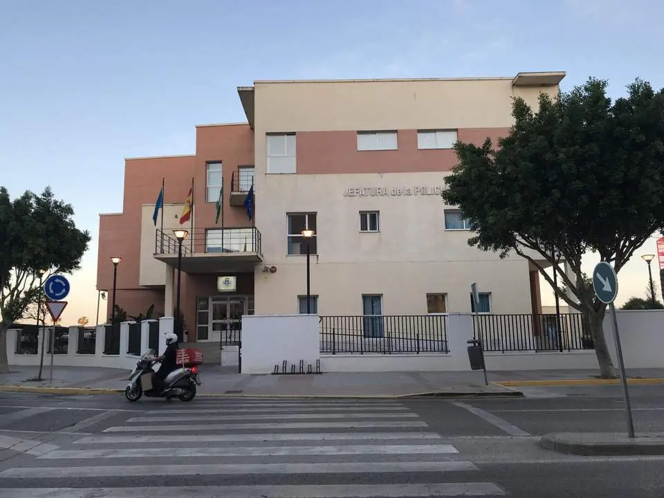 Jefatura de la Polic&iacute;a Local. - A. Atienza