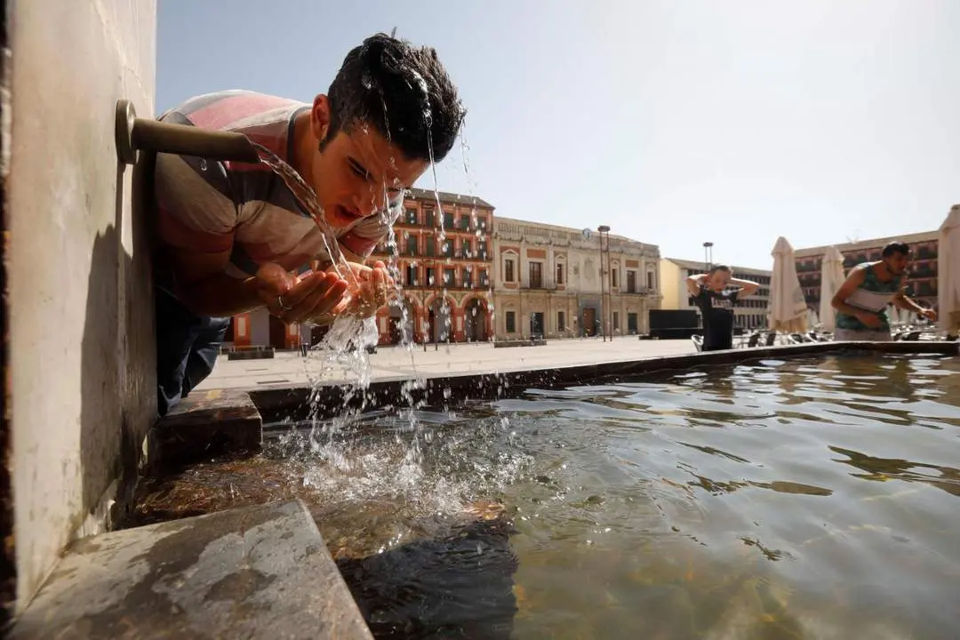 Ola de calor en C&oacute;rdoba. - EFE