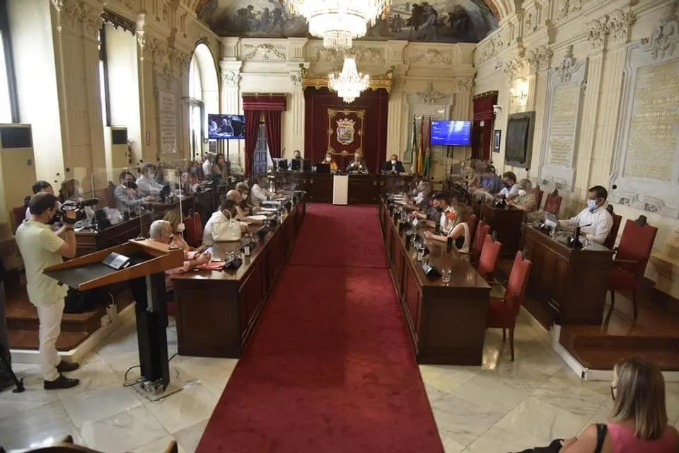 Imagen de archivo de un pleno. - Ayto. M&aacute;laga