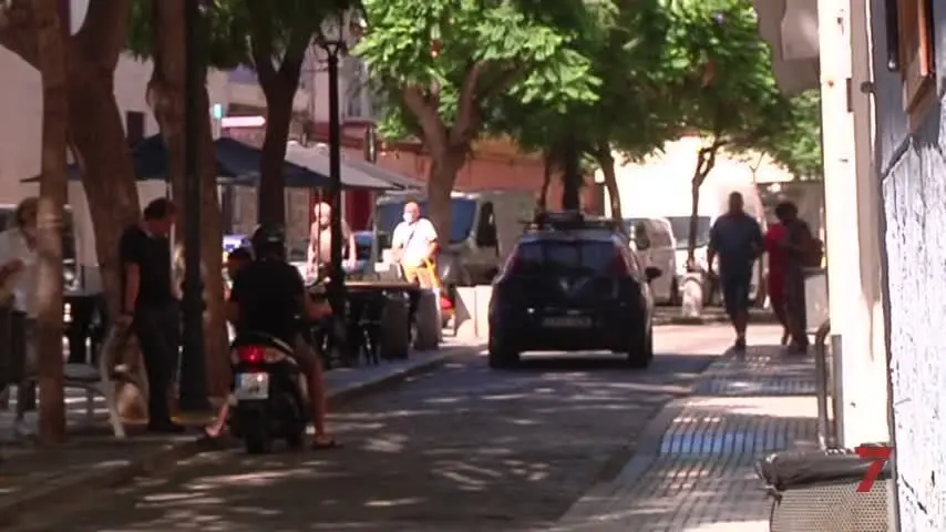 Hosteleros de C&aacute;diz: &ldquo;Con un bolardo no se peatonaliza, solo se corta el tr&aacute;fico&rdquo;