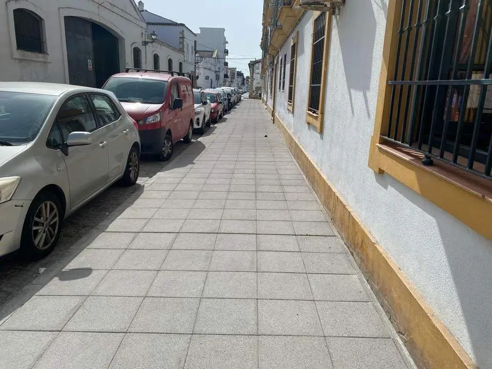 calle los moros. - VIVA