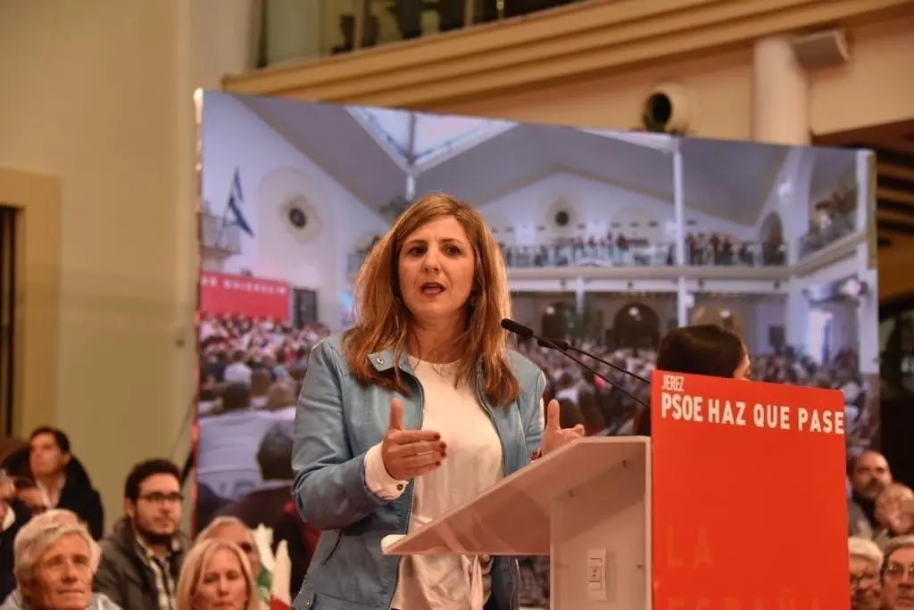 Irene Garc&iacute;a, secretaria general del PSOE en C&aacute;diz en un acto. - AI