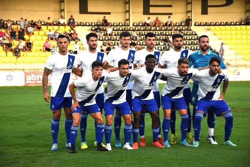 Once del Recreativo de Huelva esta pretemporada ante el San Roque de Lepe.  - TENOR