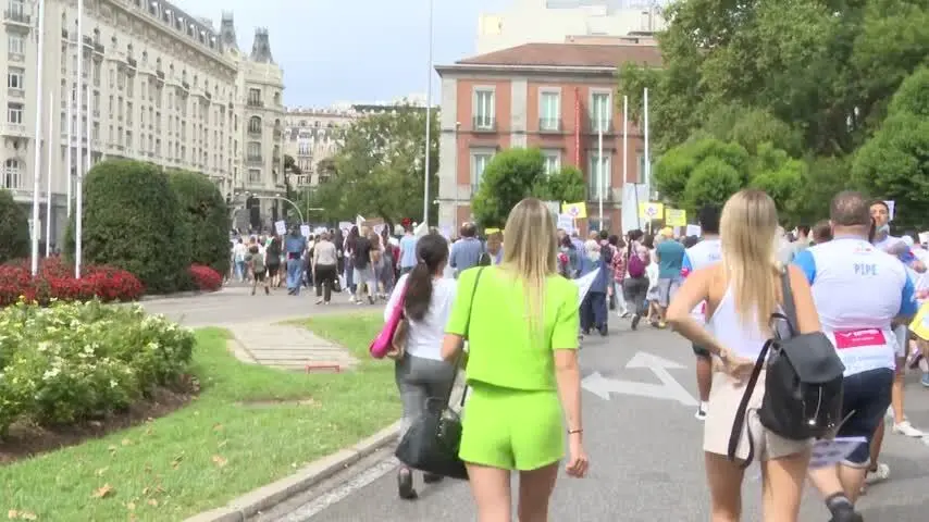 Representantes pol&iacute;ticos y sociales piden un plan de prevenci&oacute;n de suicidios