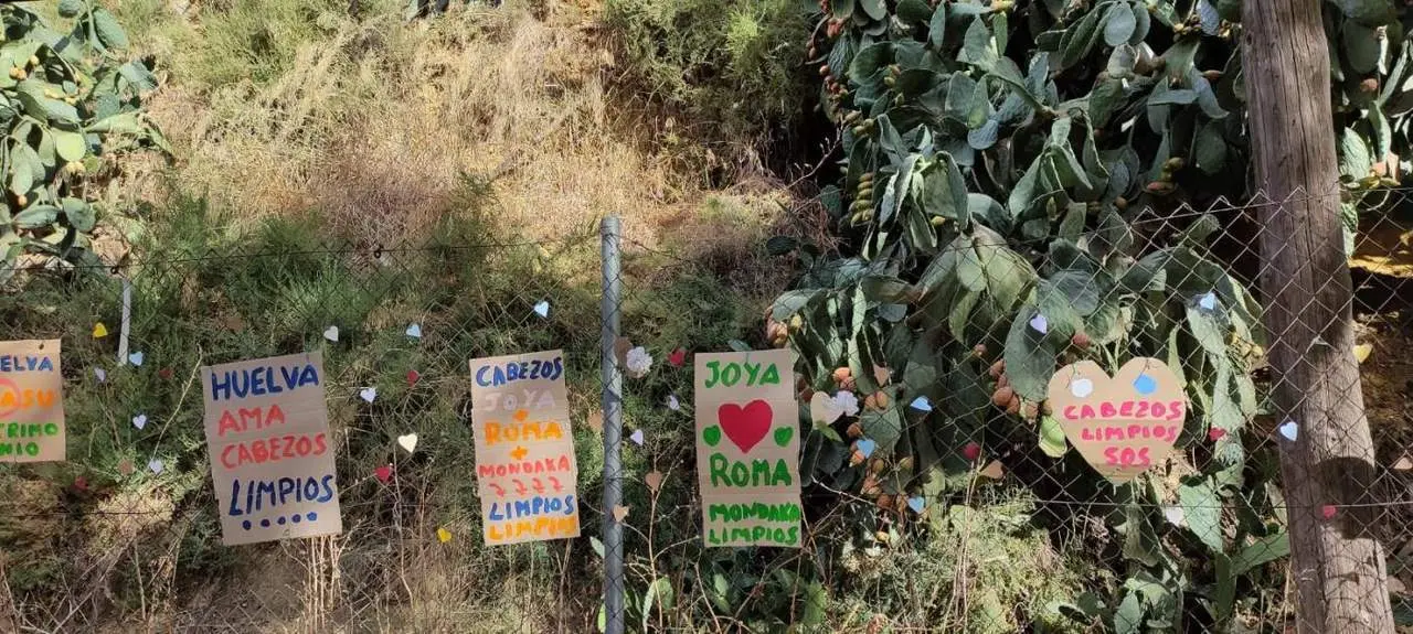 Carteles de apoyo a los cabezos. - HUELVA TE MIRA
