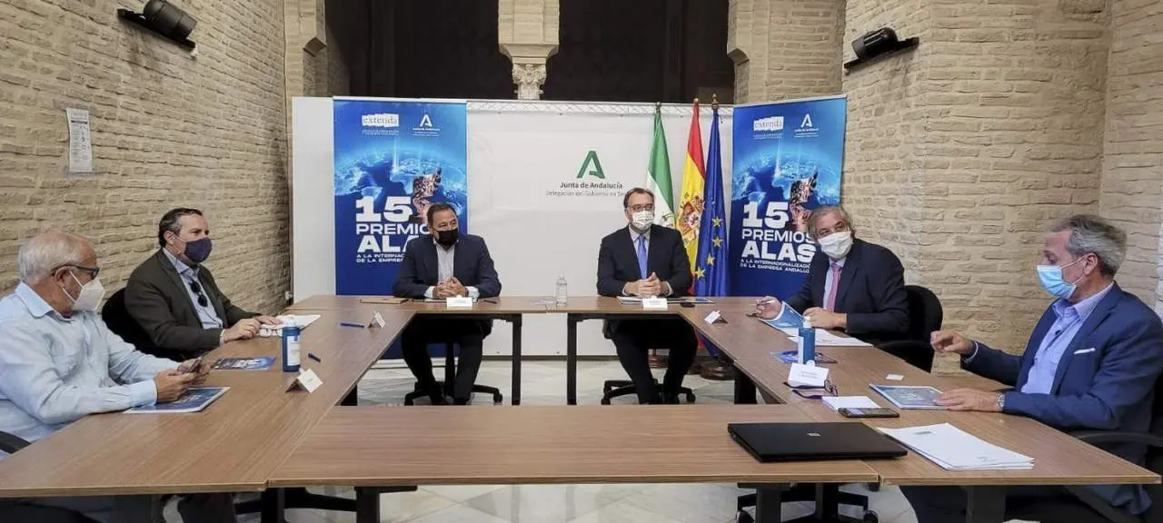 Parte del jurado de los Premios Alas a la Internacionalizaci&oacute;n.  - Extenda