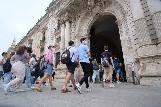 F&aacute;brica de Tabacos, sede de la Universidad de Sevilla. - US