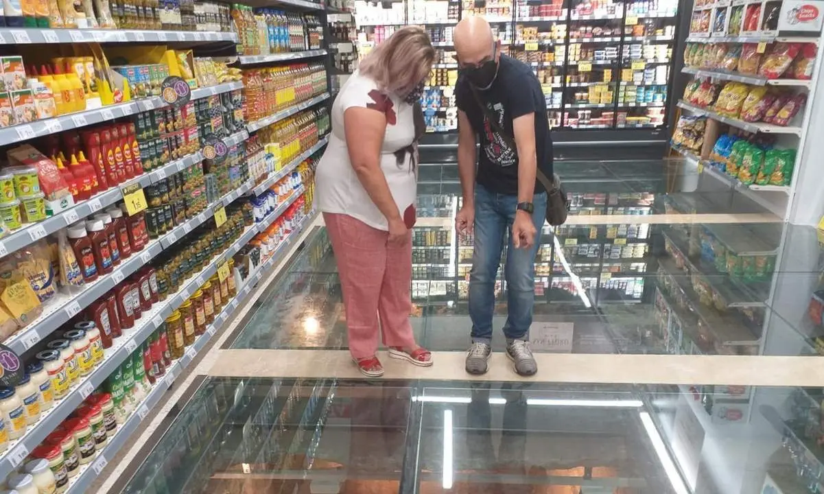 Los restos, en un supermercado. - VH