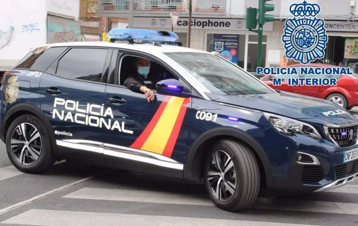 Coche de polic&iacute;a nacional. - 