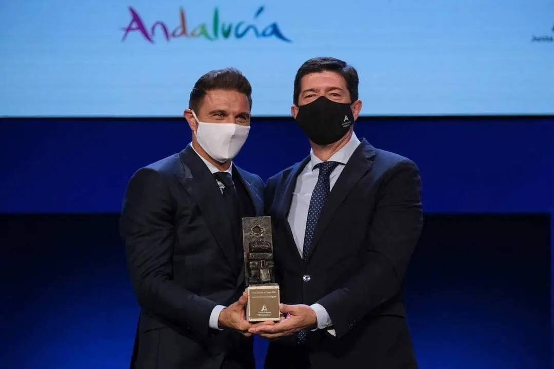 joaqu&iacute;n s&aacute;nchez embajador de turismo andaluz. - VIVA