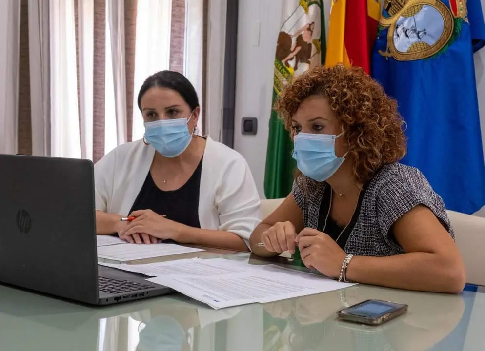 Lim&oacute;n durante la reuni&oacute;n. - VH