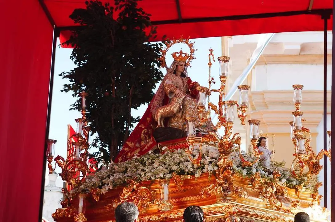 El d&iacute;a de la coronaci&oacute;n de la Pastora, 1 de noviembre de 2004. - 
