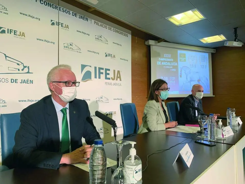 Juan Gallego, &Aacute;frica Colomo y Jos&eacute; Antonio Becerra. - Viva Ja&eacute;n.