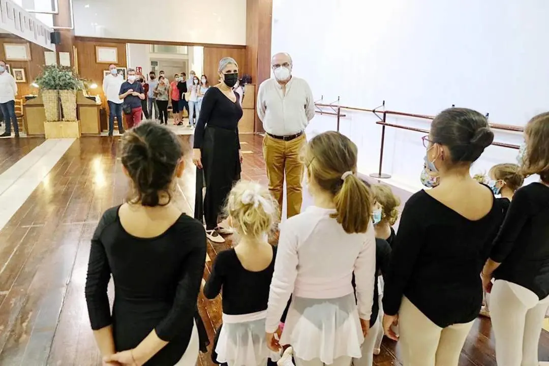 El delegado de Cultura y Fiestas, Manuel Lobato, estuvo presente en la inauguraci&oacute;n - A. I.