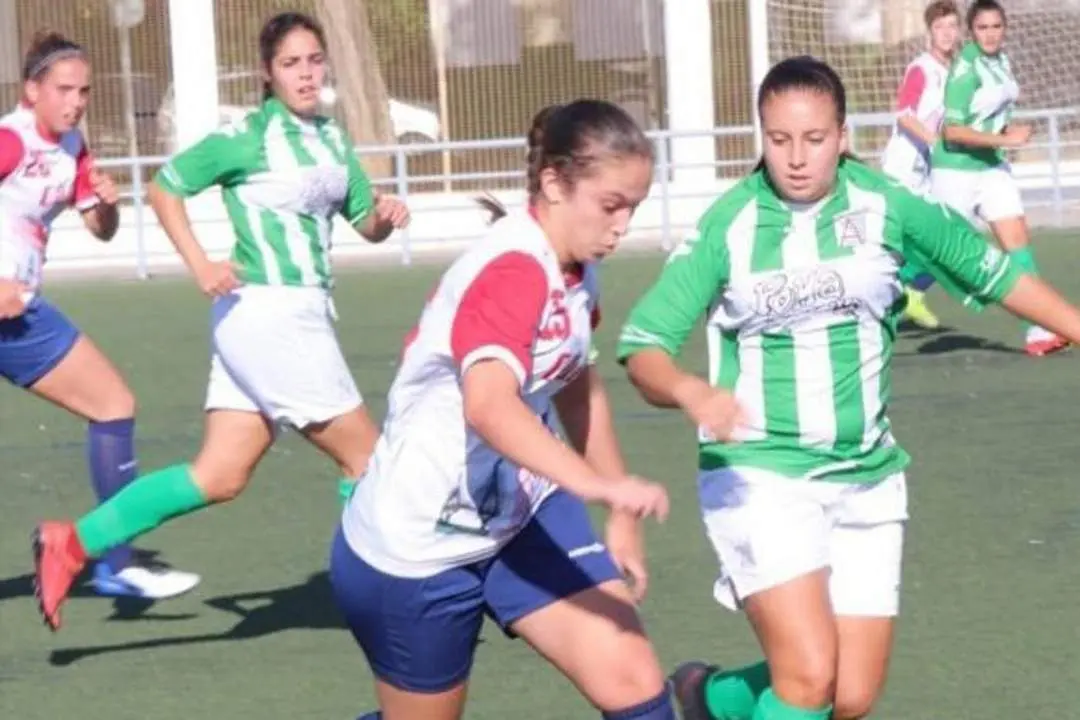 Una acci&oacute;n del partido disputado en C&aacute;diz - ASCF