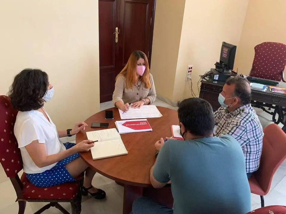 Reuni&oacute;n de Adelante Sevilla con asociaciones. - ADELANTE SEVILLA